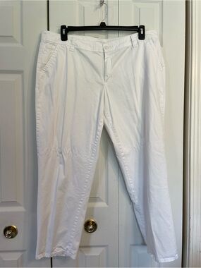 Liz Claiborne White Chino Pants